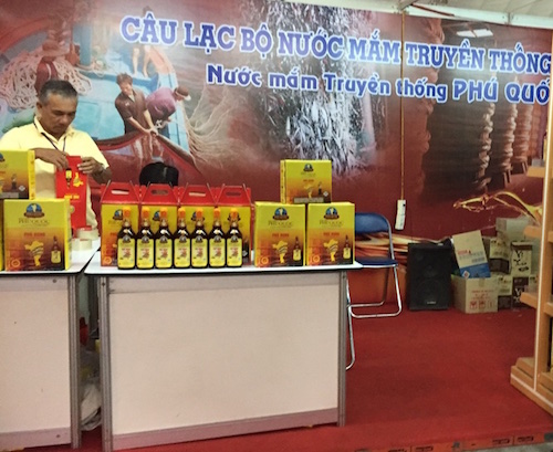 Cuốn hút với ngày hội "Gạo ngon-Nước mắm Việt" ảnh 2